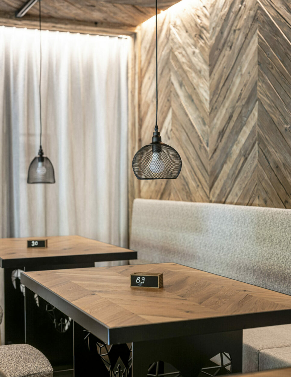 Esstisch im Restaurant im Hotel carpe solem Rauris.
