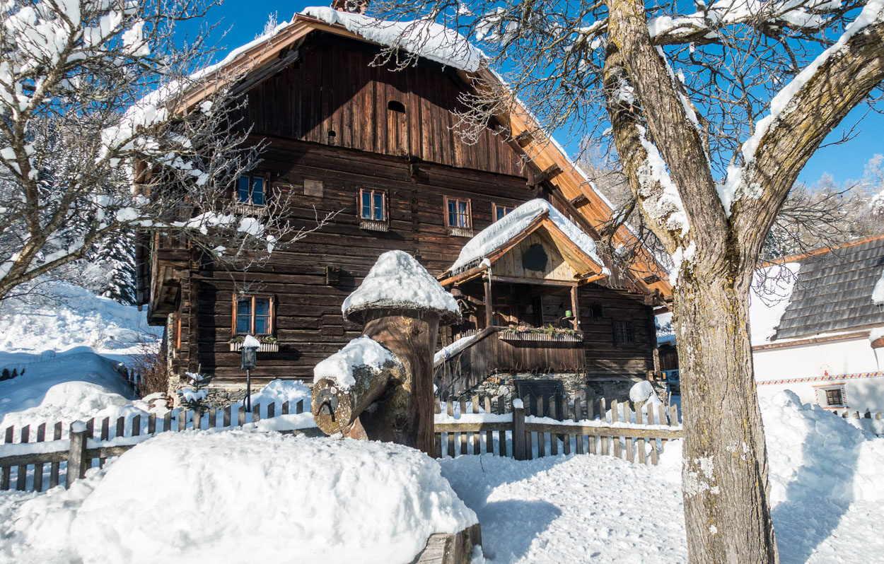 Winter in Weißpriach im Lungau. Mesnerhaus Fuchsn - Ferienhaus für 10 Personen.